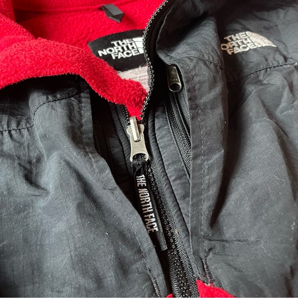 The North Face Fleece Denali Jacket Red and Black - Picture 4 of 5